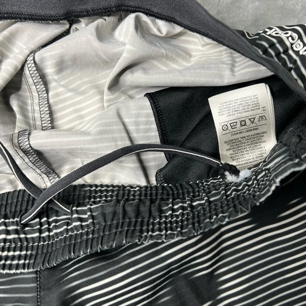 Adidas Swim Shorts Men Size Small Grey Boardshorts ‎ Surf Beach